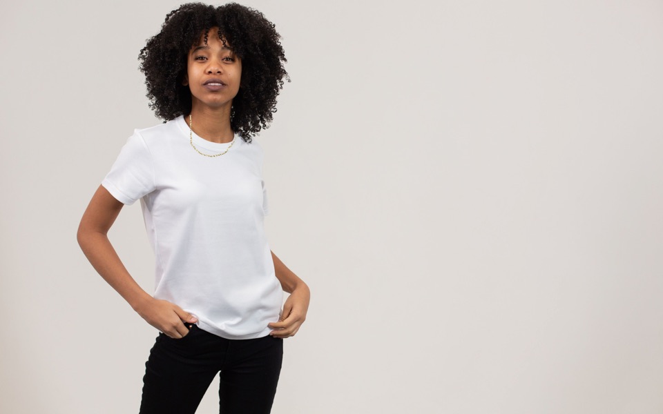 Photo-based virtual necklace try-on product output